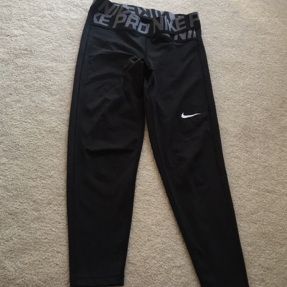 nike pro crossbody waistband leggings